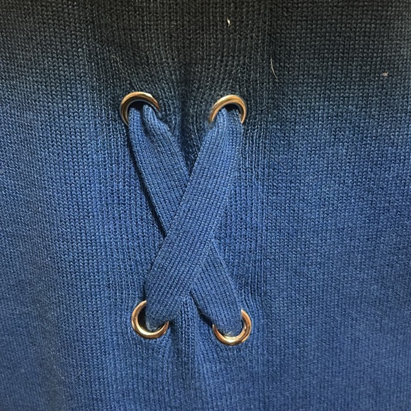 Rock & Republic Women’s Long Sleeve Sweatshirt W/ Criss-Cross Design, Size L - Picture 7 of 10